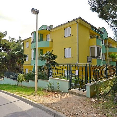 Apartment Blazenka พูลา ภายนอก รูปภาพ