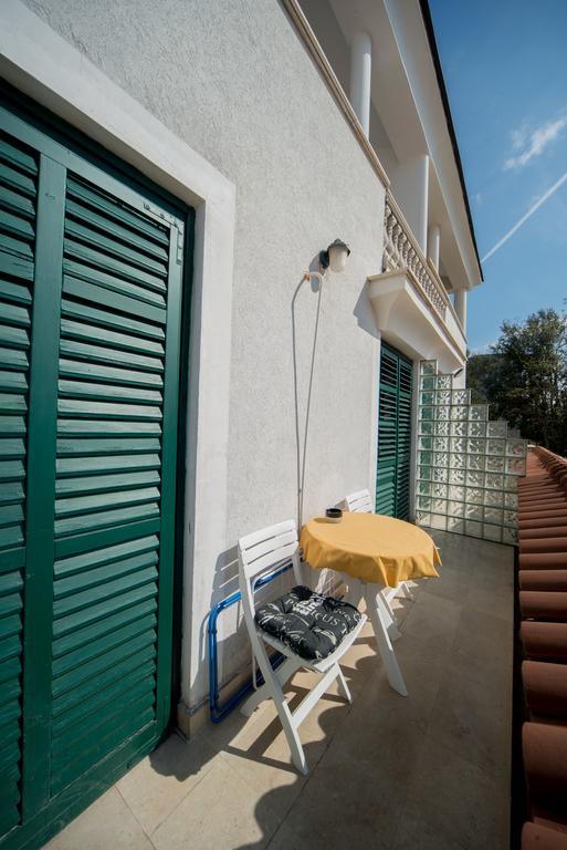 Apartment Blazenka พูลา ภายนอก รูปภาพ