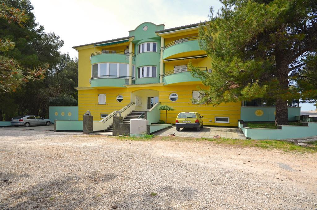 Apartment Blazenka พูลา ภายนอก รูปภาพ