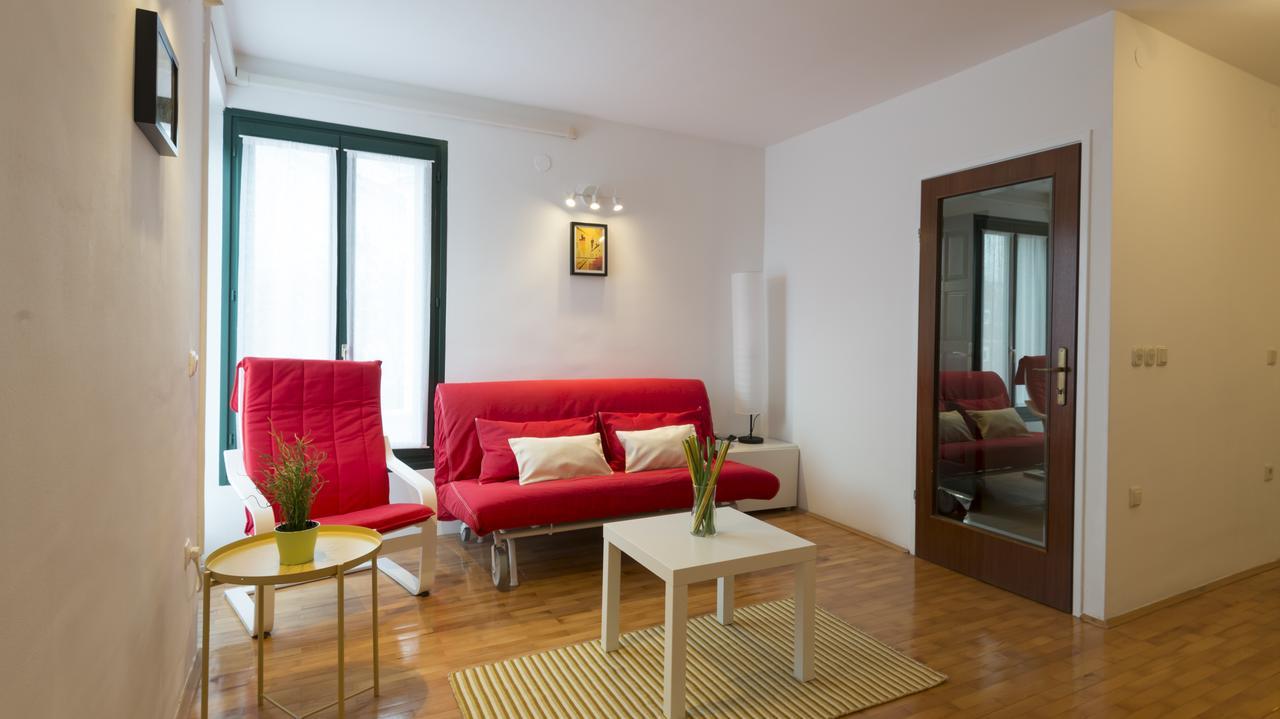 Apartment Blazenka พูลา ภายนอก รูปภาพ