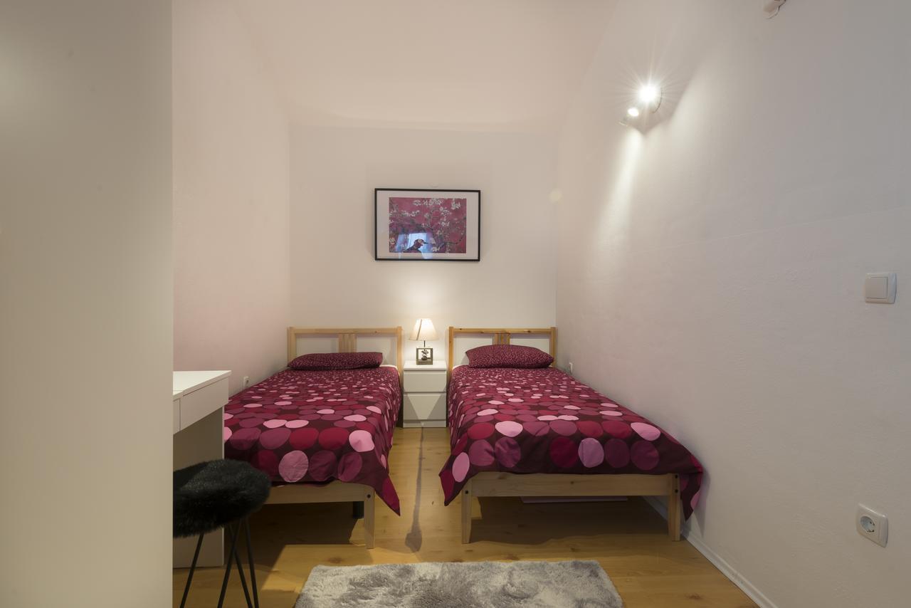 Apartment Blazenka พูลา ภายนอก รูปภาพ