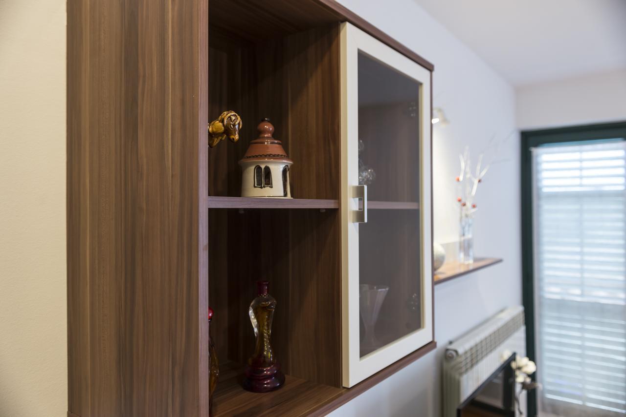 Apartment Blazenka พูลา ภายนอก รูปภาพ