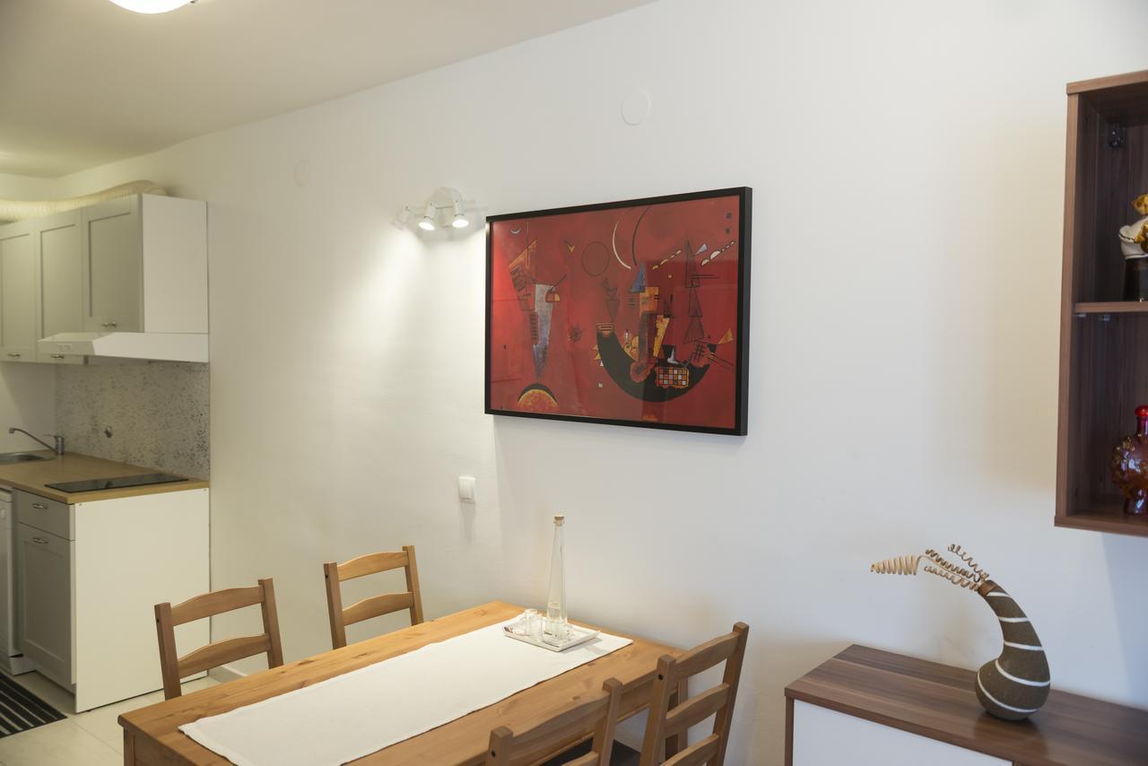Apartment Blazenka พูลา ภายนอก รูปภาพ