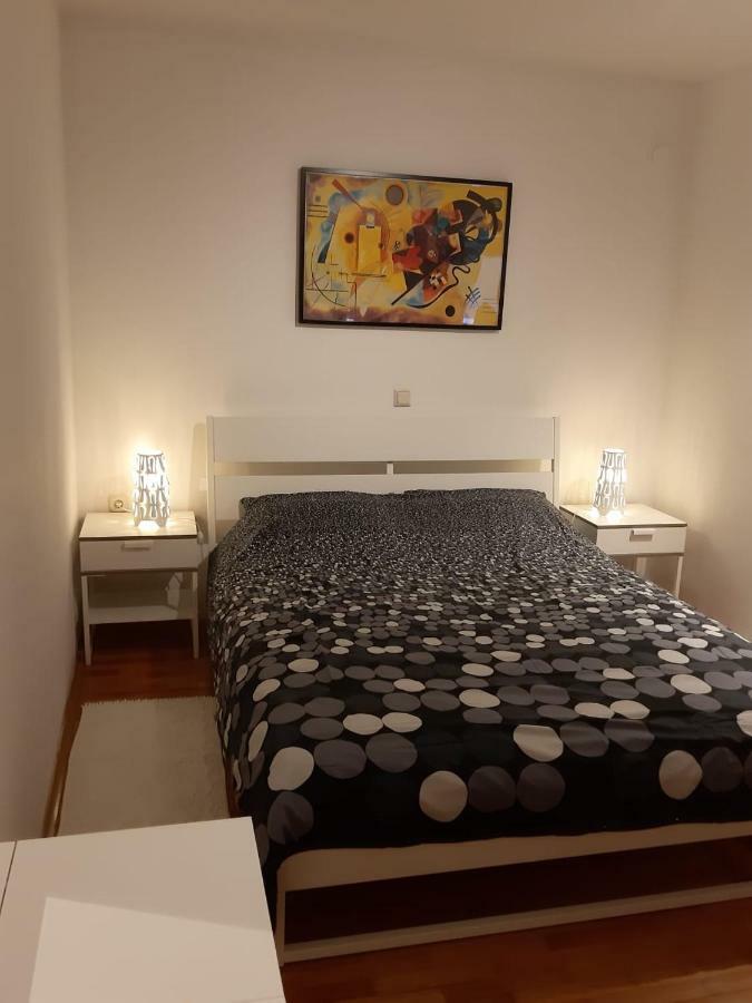 Apartment Blazenka พูลา ภายนอก รูปภาพ